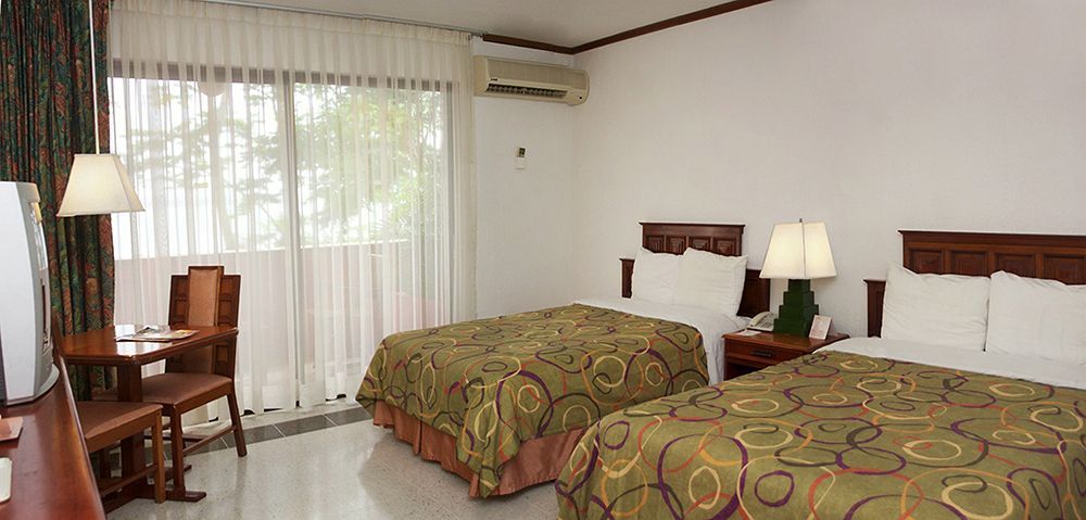 Hotel Camino Real Tikal‎ El Remate Exteriér fotografie